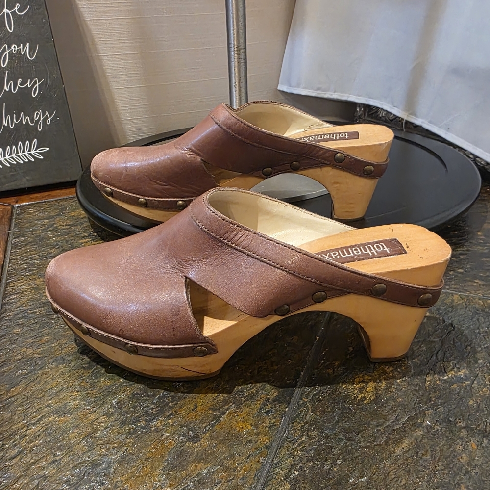 VTG (early 90s): tothemax!  Brown Wood Clogs.